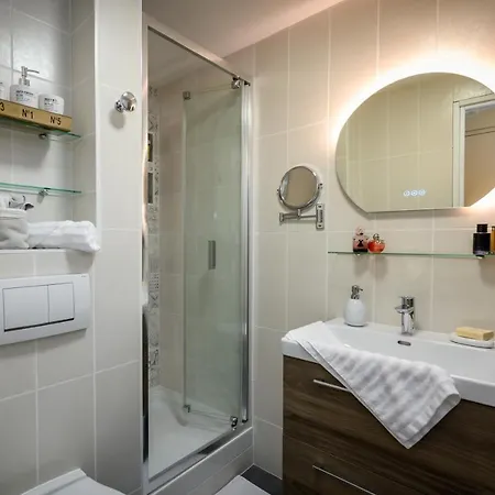 Cozy F2 40M2 Appartement Climatise Chateau Montbéliard Exterior foto